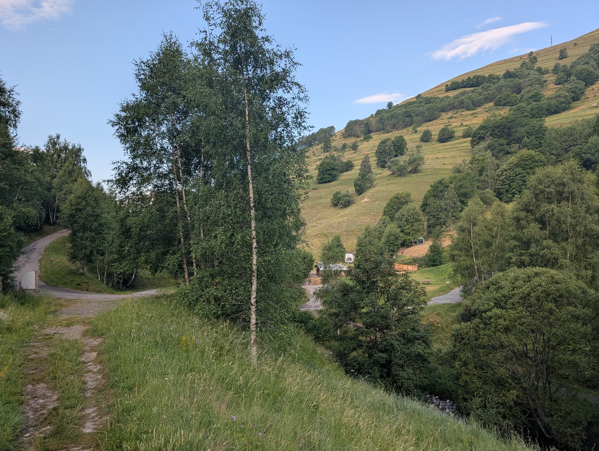 Ned mot campingplassen, La Gay
